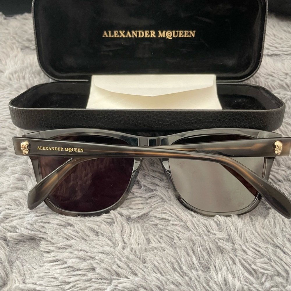 Alexander Mcqueen Gray Rectangular Sunglasses - image 6